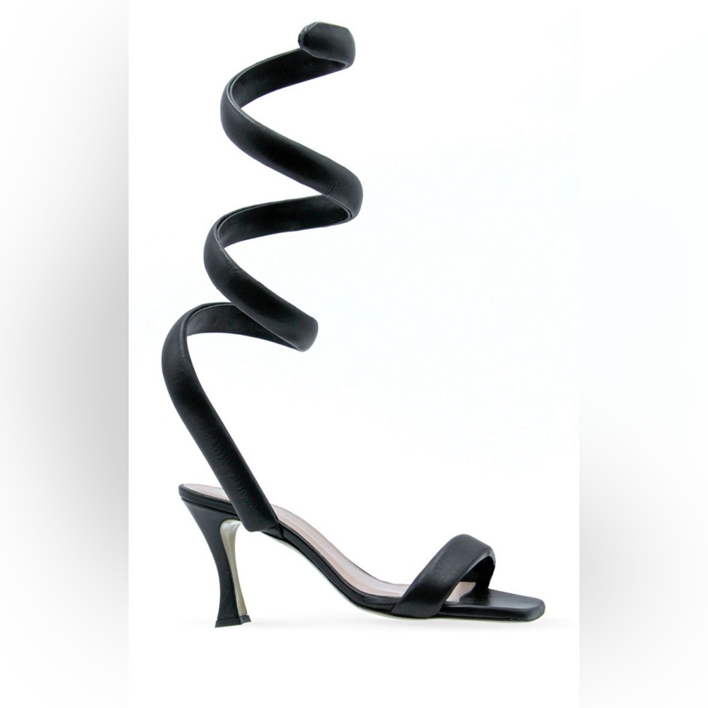 Ilio Smeraldo Elegant Black Spiral Strap Women's Heels